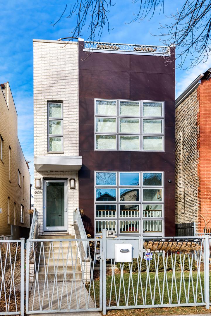 1838 W Erie St., Chicago, IL 60622