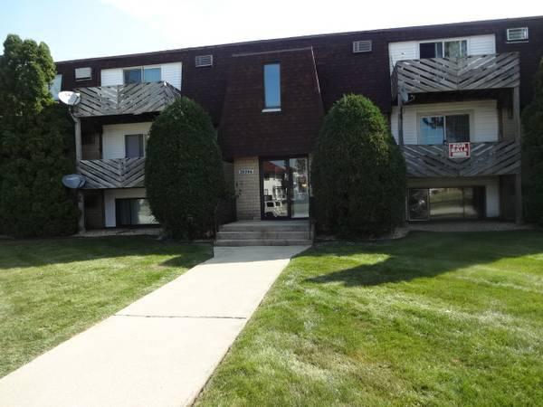 20206 S Frankfort Square Rd. #F, Frankfort, IL 60423