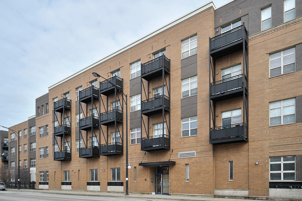 2915 N Clybourn Ave. #313, Chicago, IL 60618