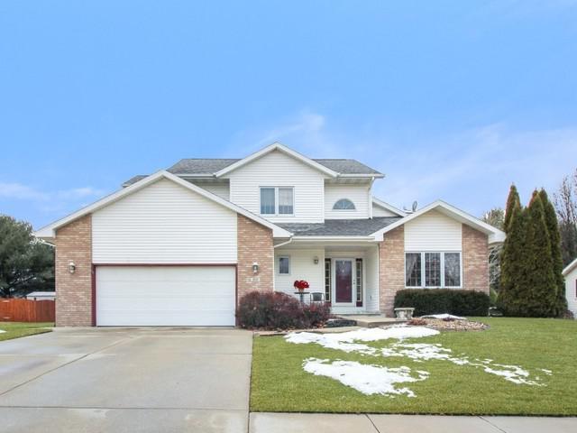 810 Wild Oats Tr., Freeport, IL 61032