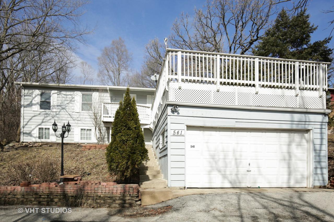 541 Blackhawk Dr., Lake In The Hills, IL 60156