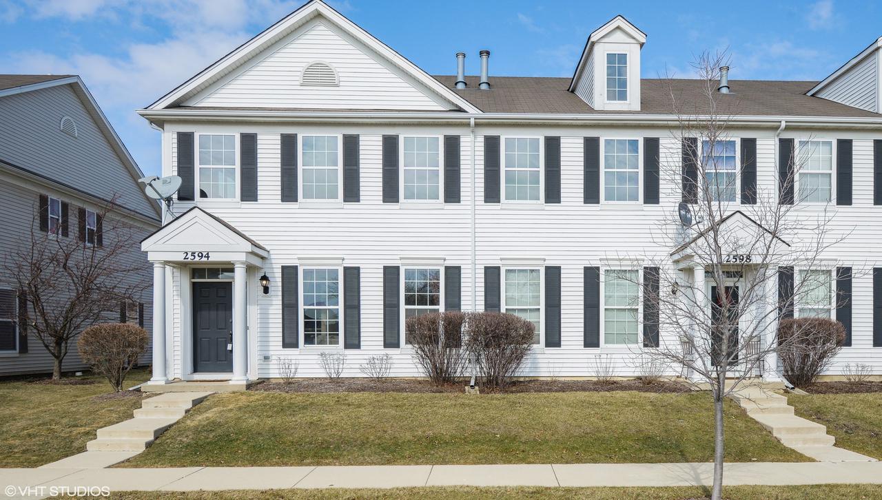 2594 Capitol Ave., Aurora, IL 60503