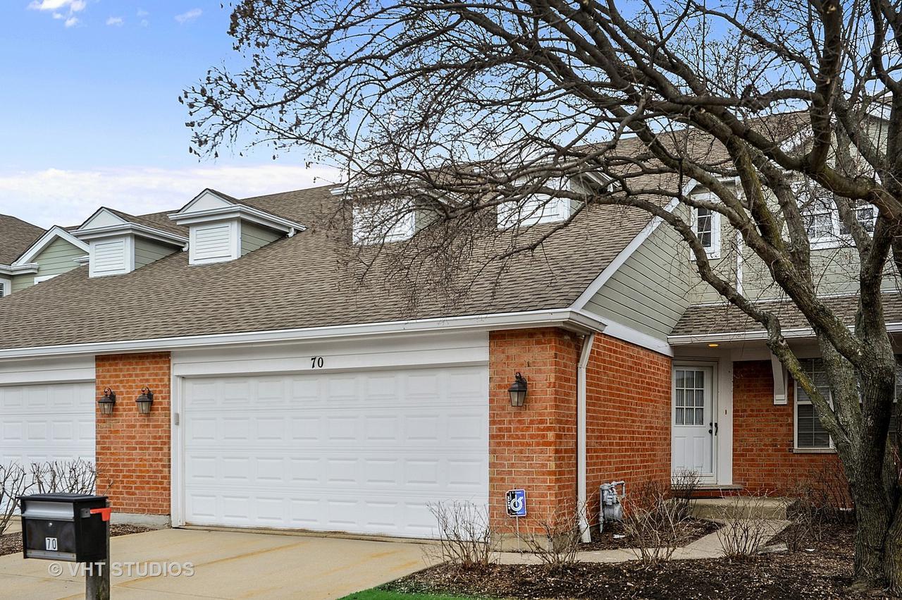 70 Caribou Crossing, Northbrook, IL 60062