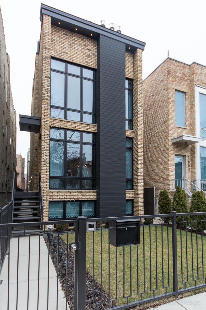 1652 W Erie St., Chicago, IL 60622