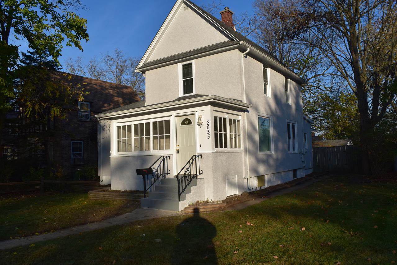 2533 Elizabeth Ave., Zion, IL 60099