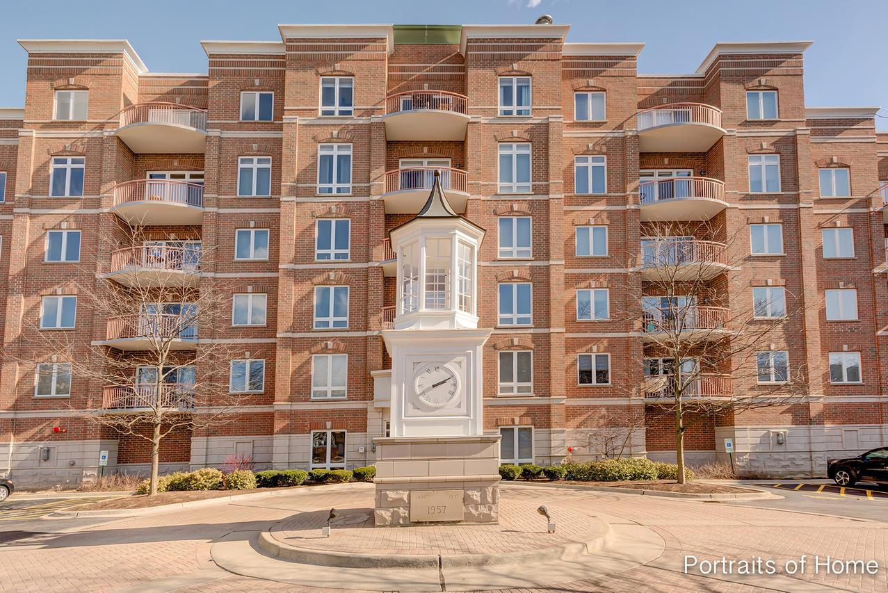 787 Graceland Ave. #605, Des Plaines, IL 60016