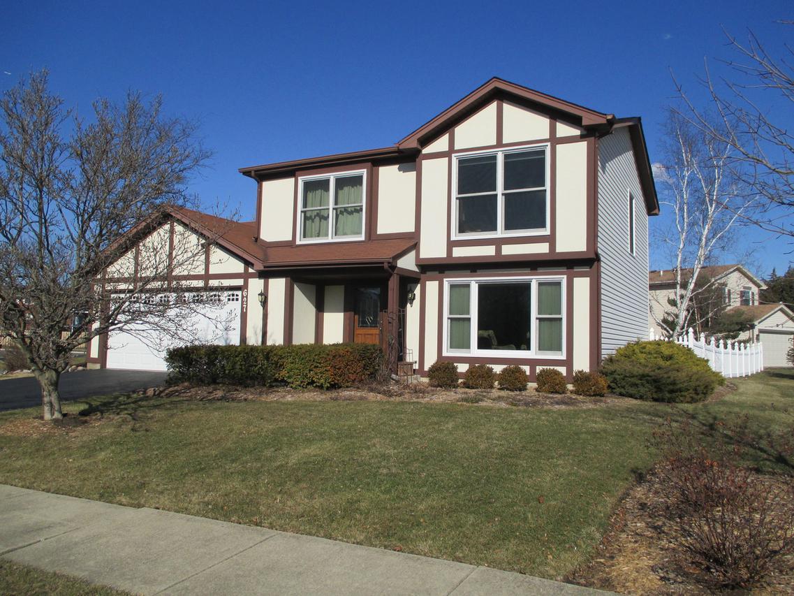 627 Sunrise Ct., Carol Stream, IL 60188