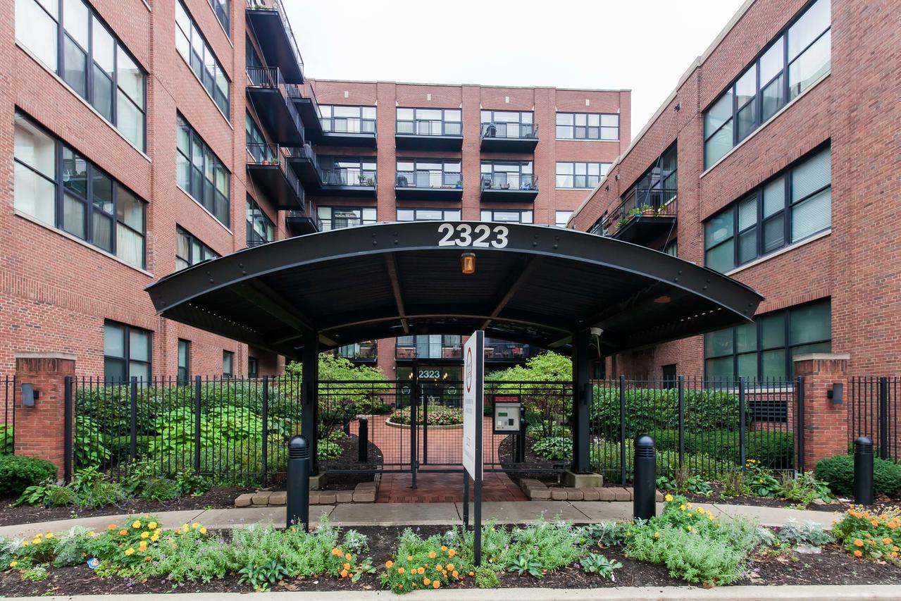 2323 W Pershing Rd. #336, Chicago, IL 60609