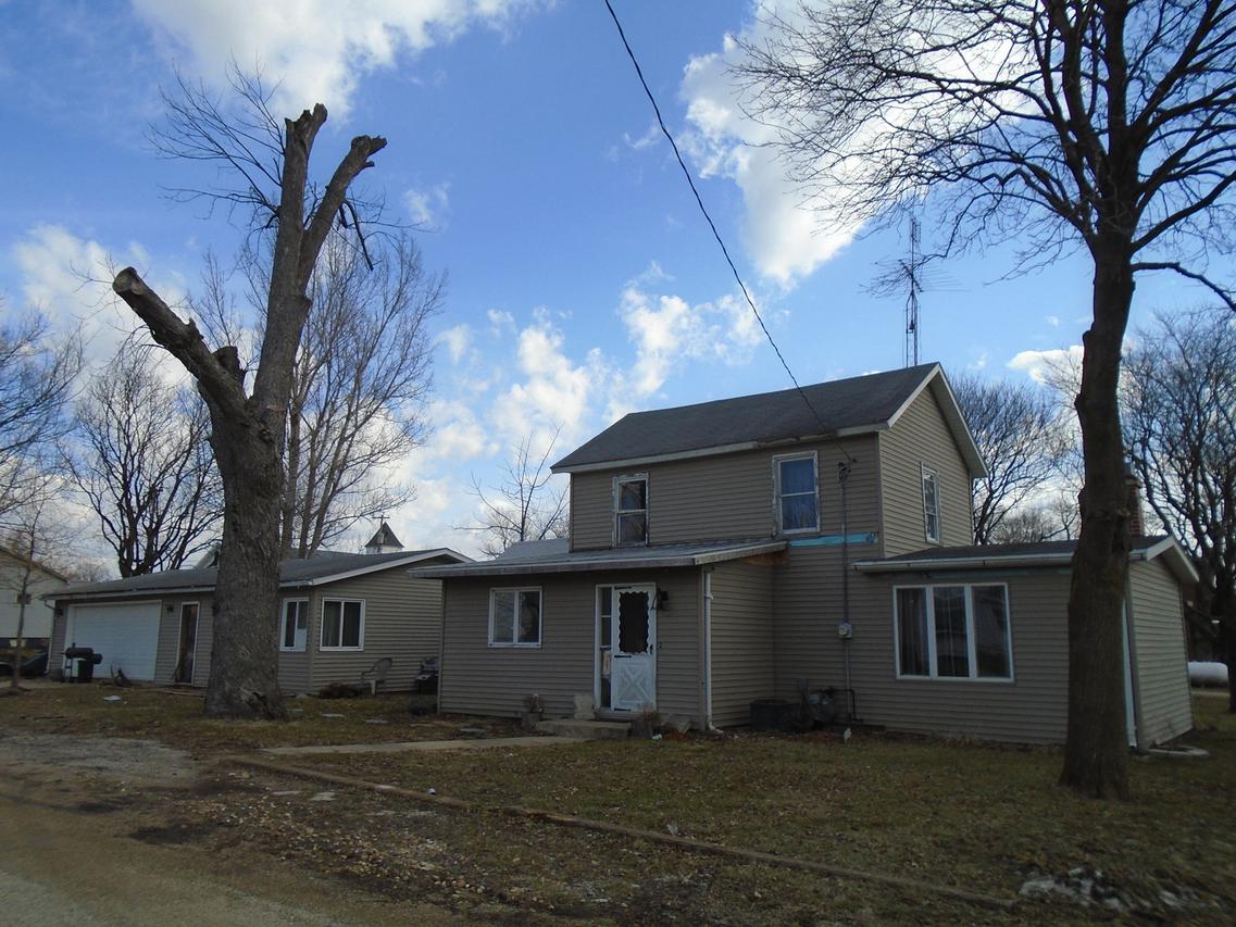 27860 2595 East St., Van Orin, IL 61374