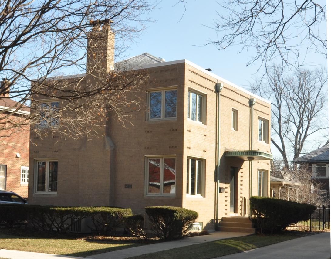 9835 S Leavitt St., Chicago, IL 60643