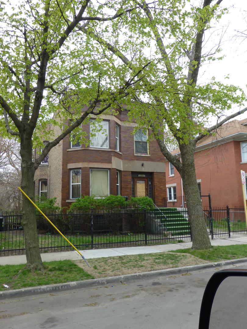 7428 S Coles Ave., Chicago, IL 60649