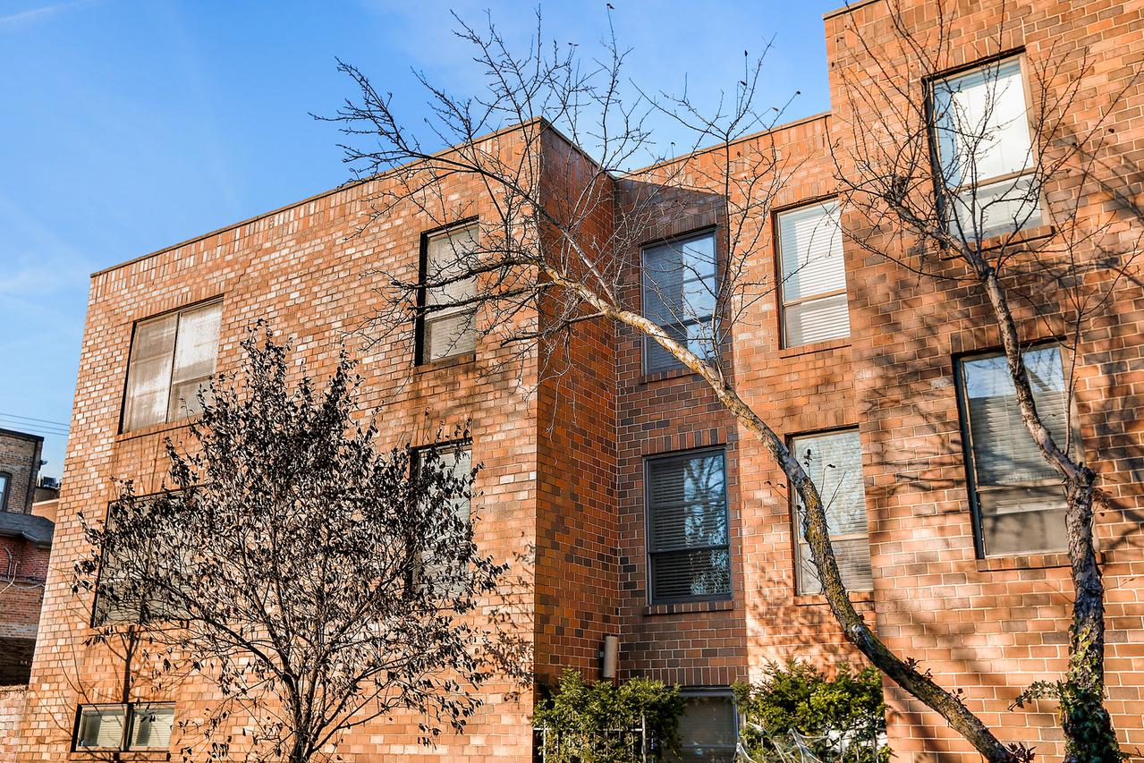 844 W Wisconsin St., Chicago, IL 60614