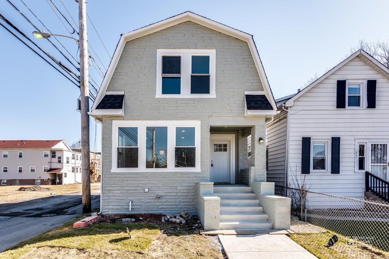1837 Hovland Ct., Evanston, IL 60201