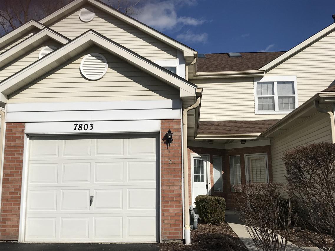 7803 Darien Lake Dr., Darien, IL 60561