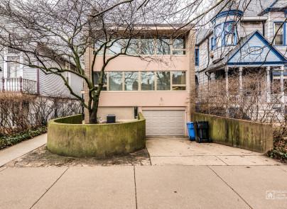 5422 S Blackstone Ave., Chicago, IL 60615