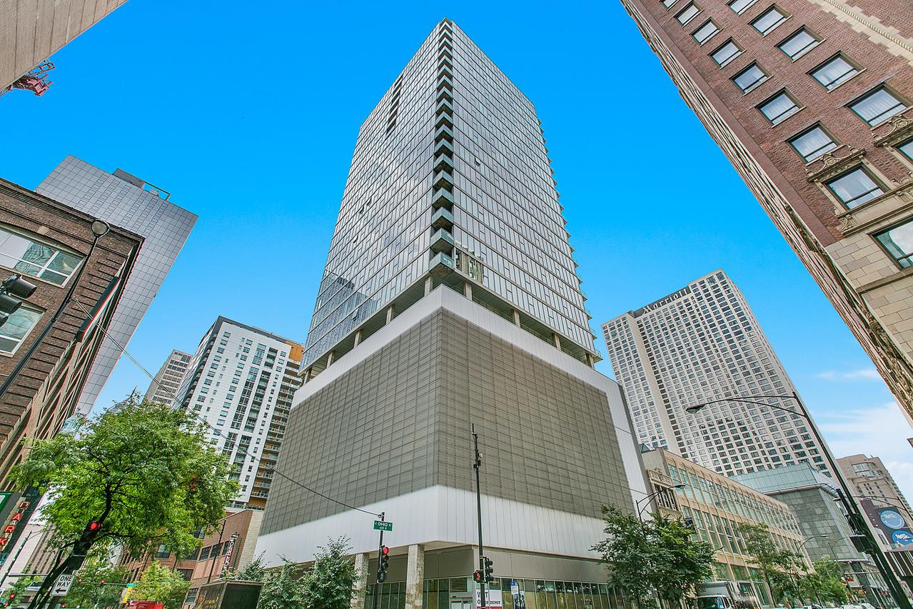 550 N Saint Clair St. #2103, Chicago, IL 60611