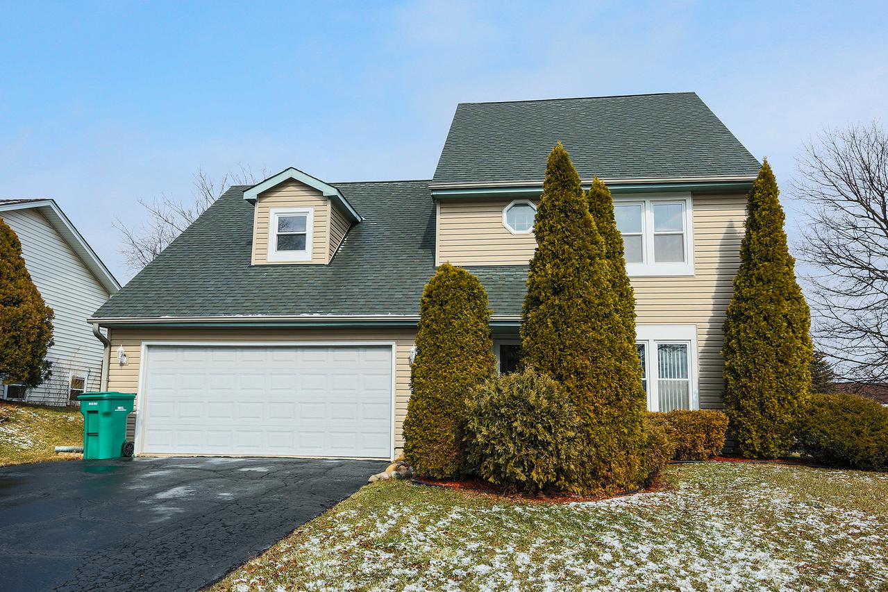 400 Oliver Dr., Westmont, IL 60559