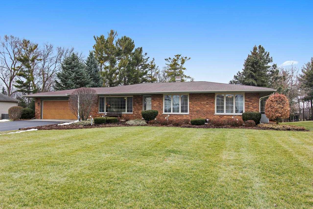 309 Whitney Rd., Lake Zurich, IL 60047