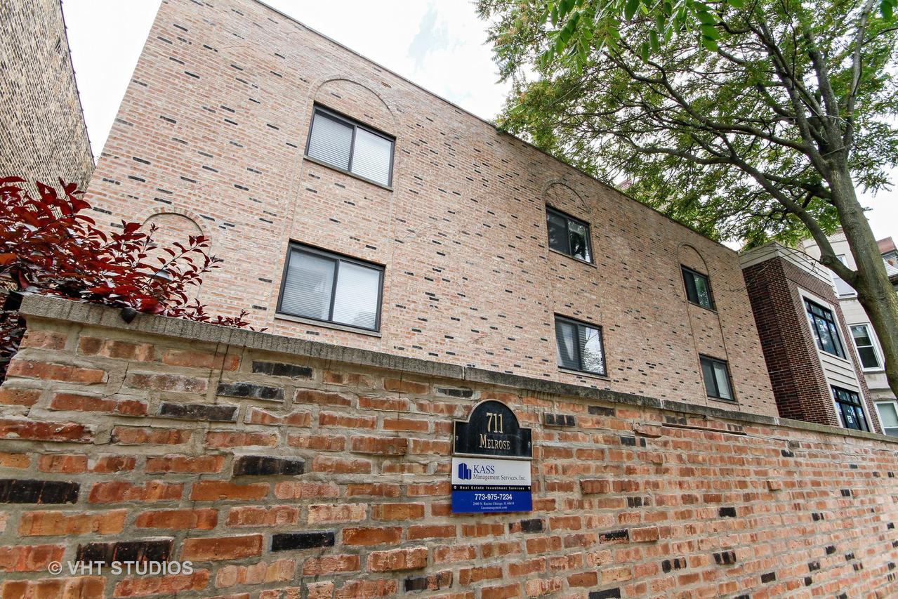 711 W Melrose St. #E1, Chicago, IL 60657