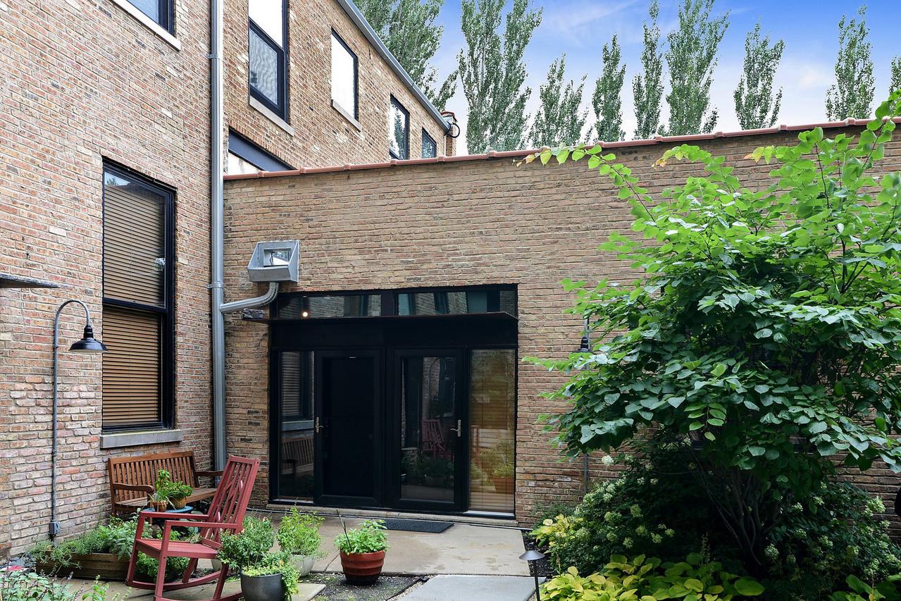 1872 N Clybourn Ave. #112, Chicago, IL 60614