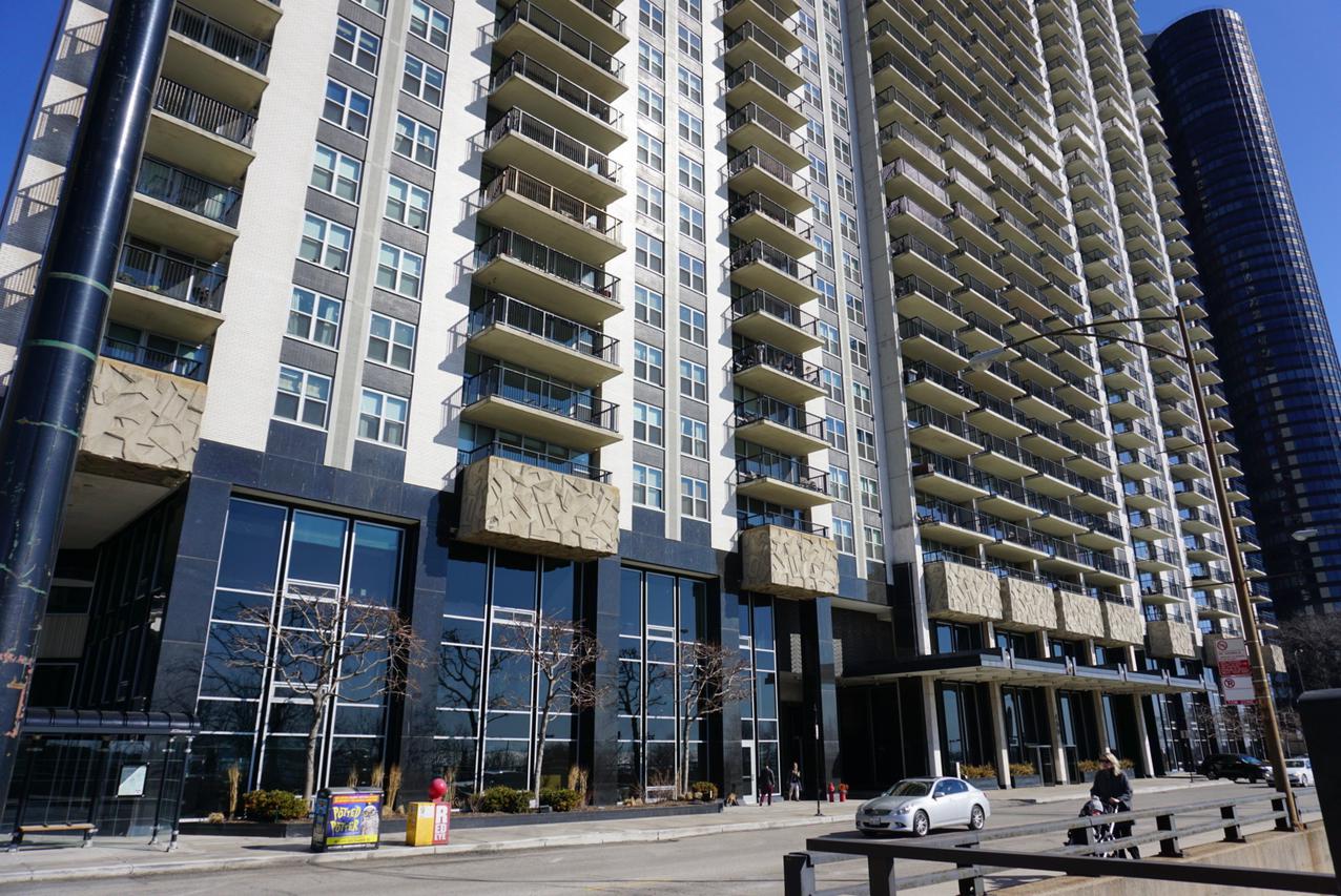 400 E Randolph St. #1205, Chicago, IL 60601