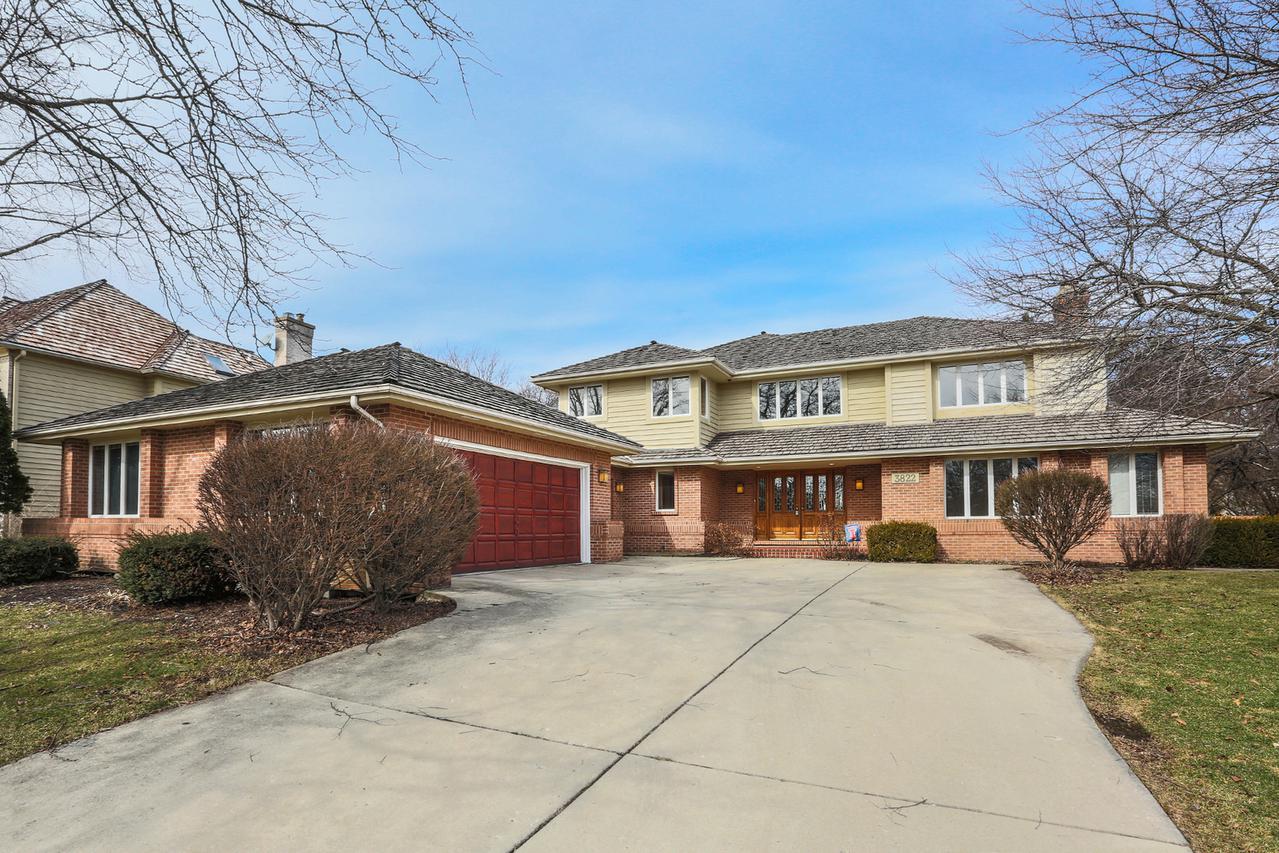 3822 White Eagle Dr., Naperville, IL 60564