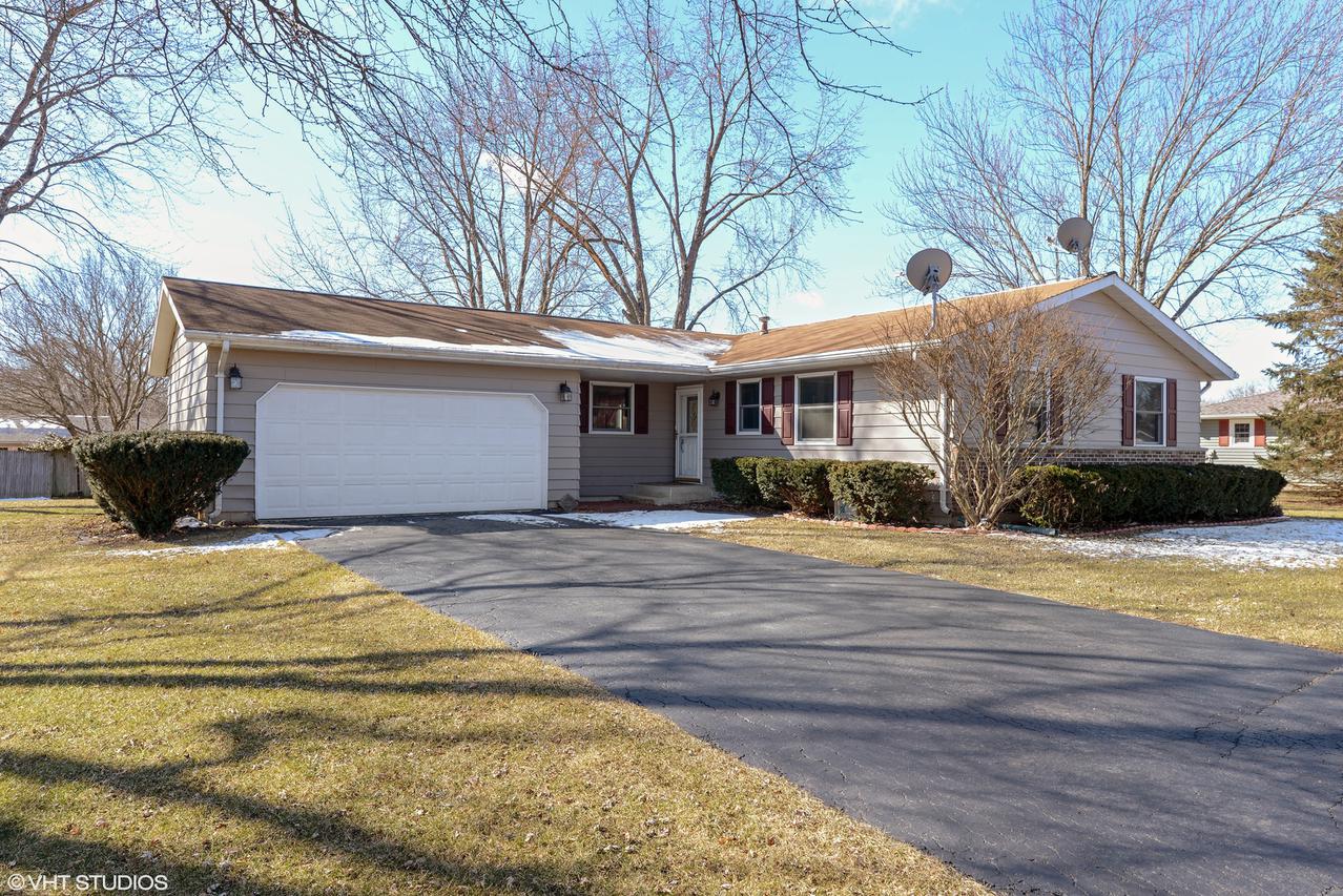 5318 Decker Dr., Kirkland, IL 60146