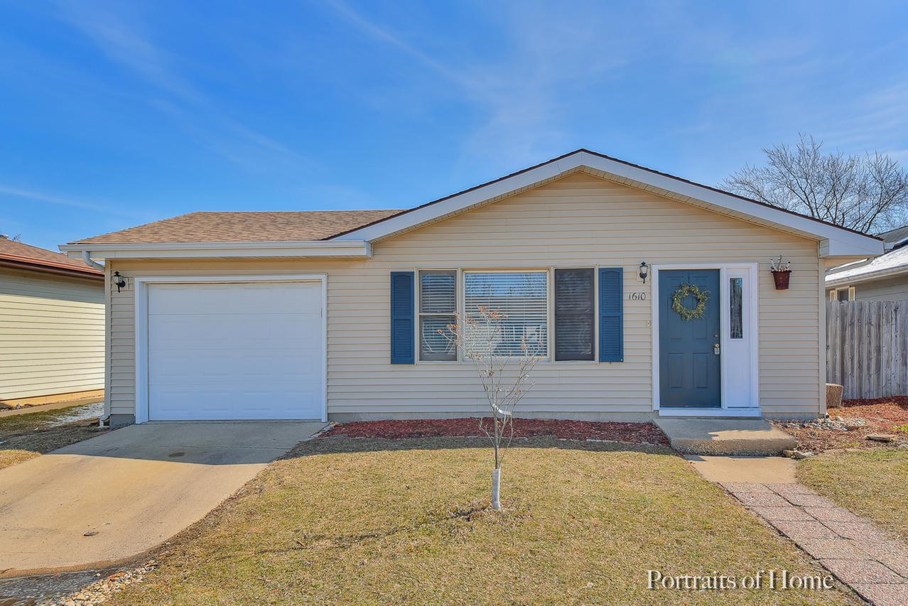 1610 Meadowbrook Ct., Sycamore, IL 60178