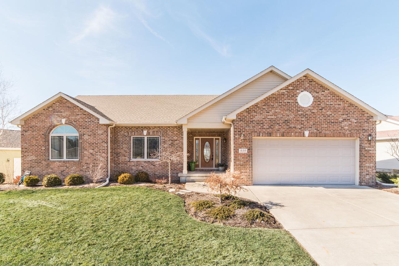 939 Wells Dr., Sycamore, IL 60178