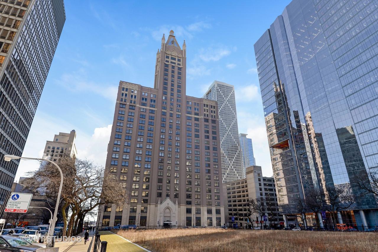 680 N Lake Shore Dr. #1106, Chicago, IL 60611