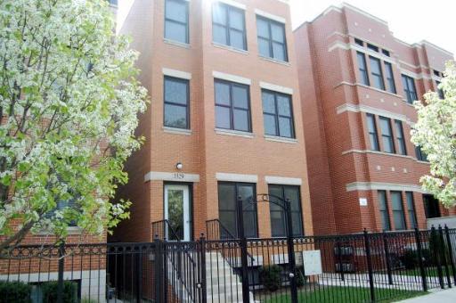 3329 S Prairie Ave. #2, Chicago, IL 60616