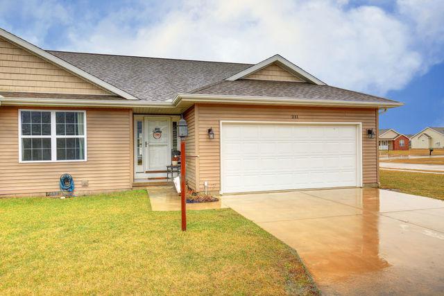 211 Medinah Ct., Fisher, IL 61843