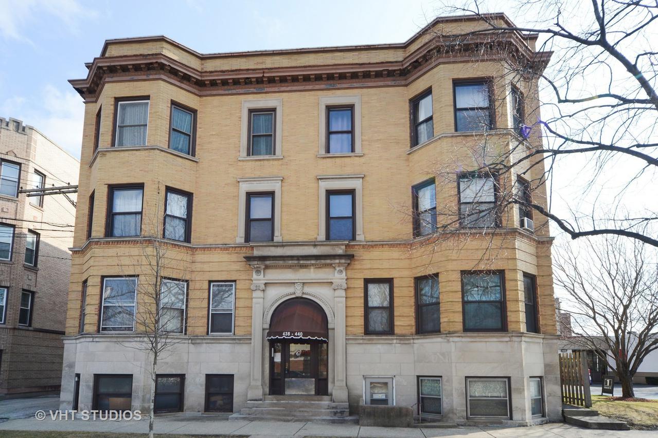 440 S Maple Ave. #3S, Oak Park, IL 60302