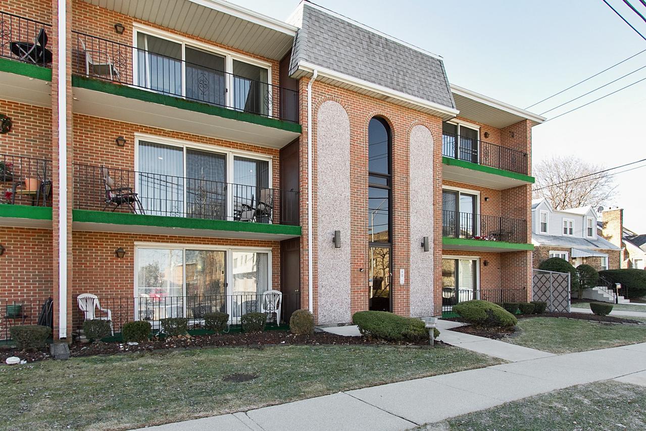 4007 W 105th St. #1E, Oak Lawn, IL 60453