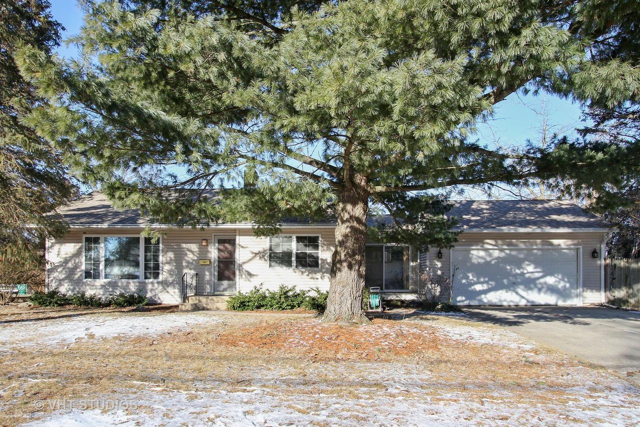 1118 Blakely St., Woodstock, IL 60098