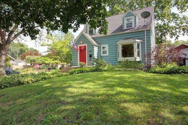 1001 W Daniel St., Champaign, IL 61821