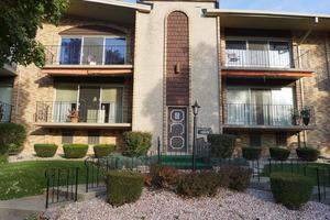 10219 S Komensky Ave. #2C, Oak Lawn, IL 60453