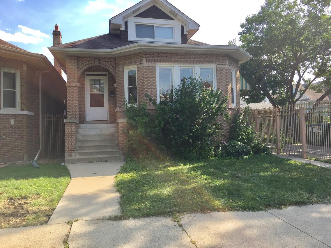 5345 W Oakdale Ave., Chicago, IL 60641