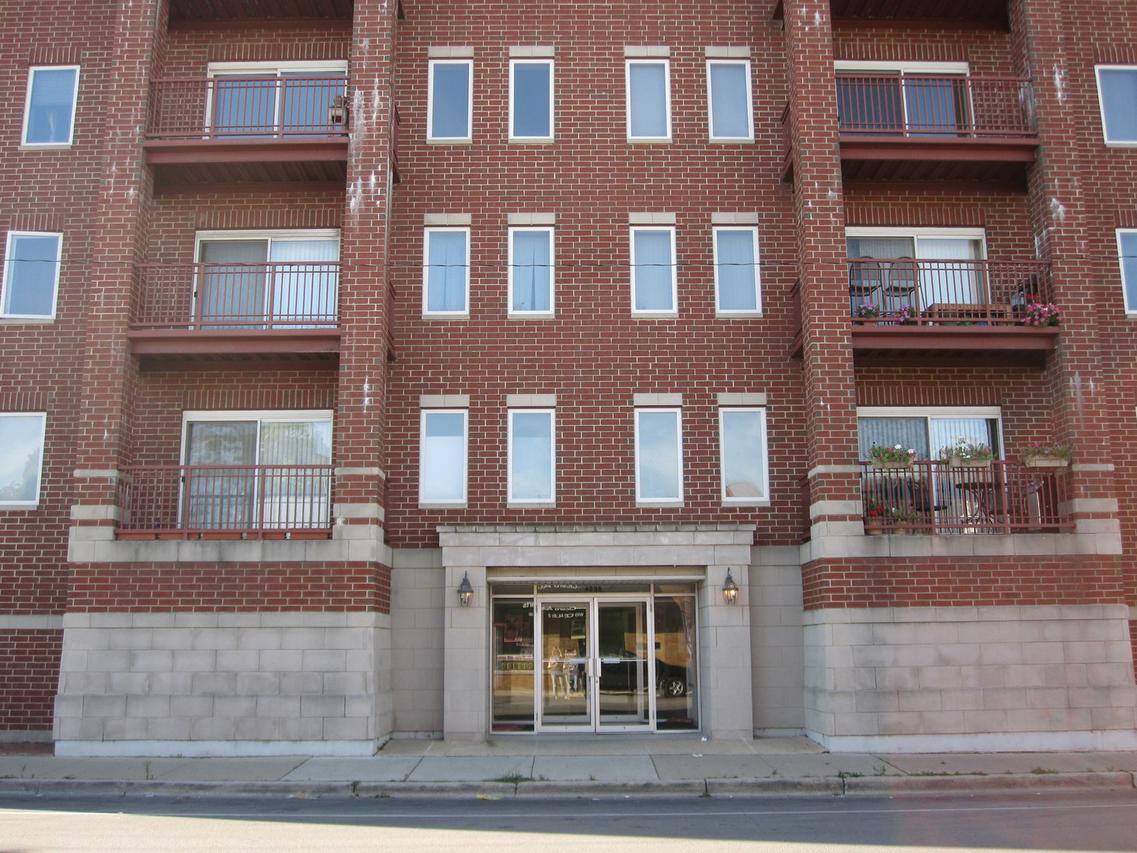 6238 26th St. #511, Berwyn, IL 60402