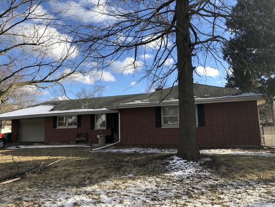 1200 Loren Dr., Dekalb, IL 60115