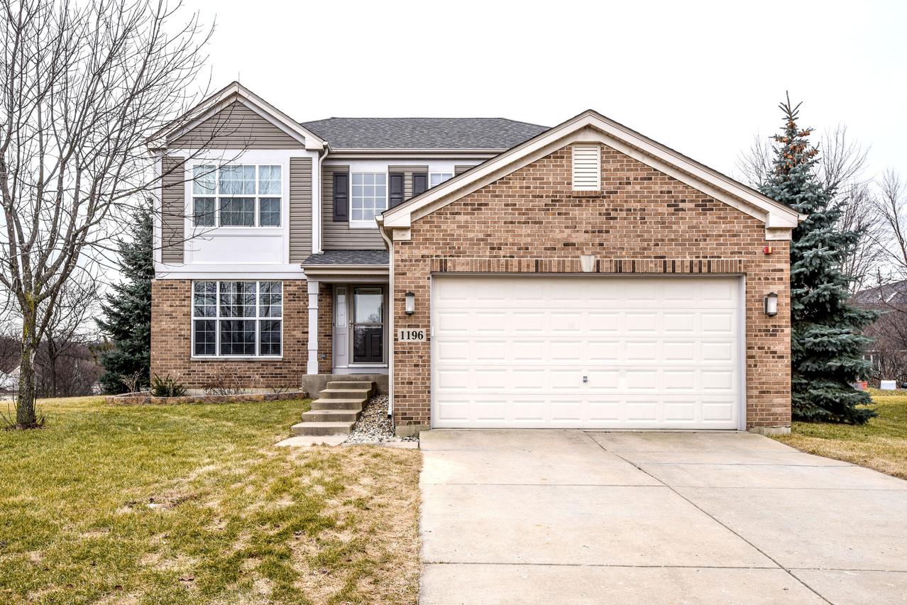 1196 Bloomfield Dr., Streamwood, IL 60107