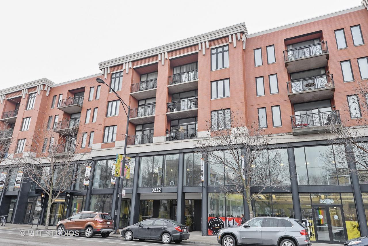 3232 N Halsted St. #H402, Chicago, IL 60657