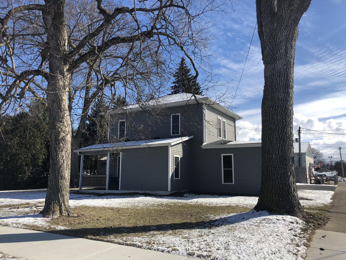 732 W 2nd St., Byron, IL 61010