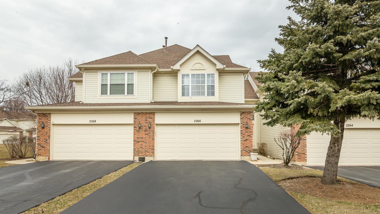 2266 Seaver Ln., Hoffman Estates, IL 60169