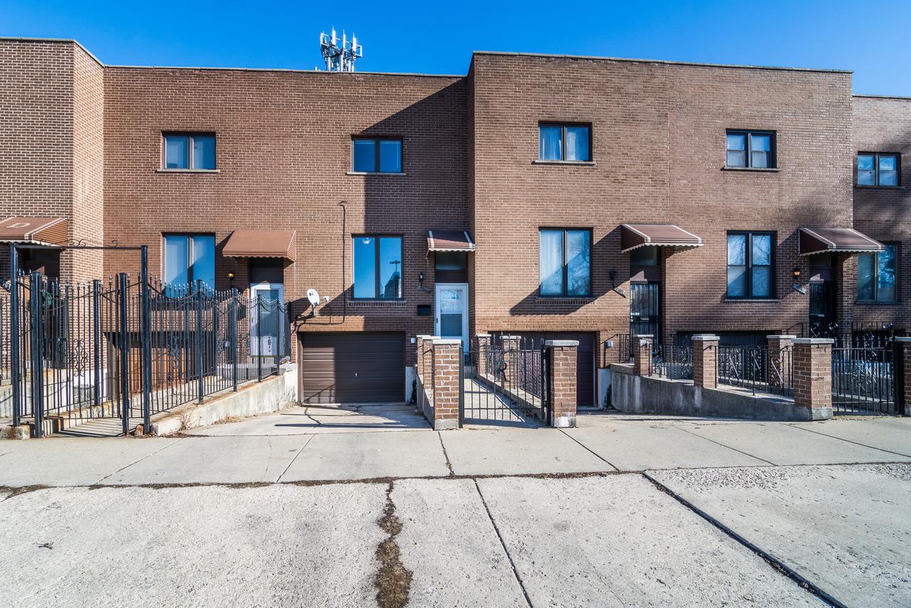 9507 S Racine Ave., Chicago, IL 60643