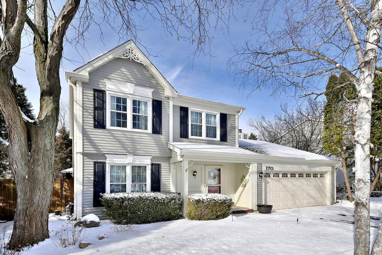 170 Rosewood Dr., Roselle, IL 60172