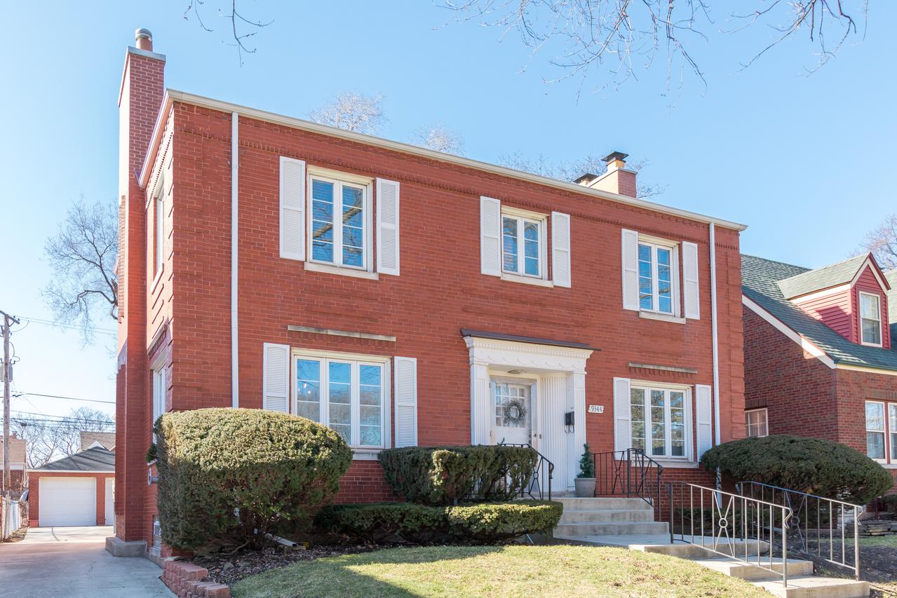 9344 S Hamilton Ave., Chicago, IL 60643