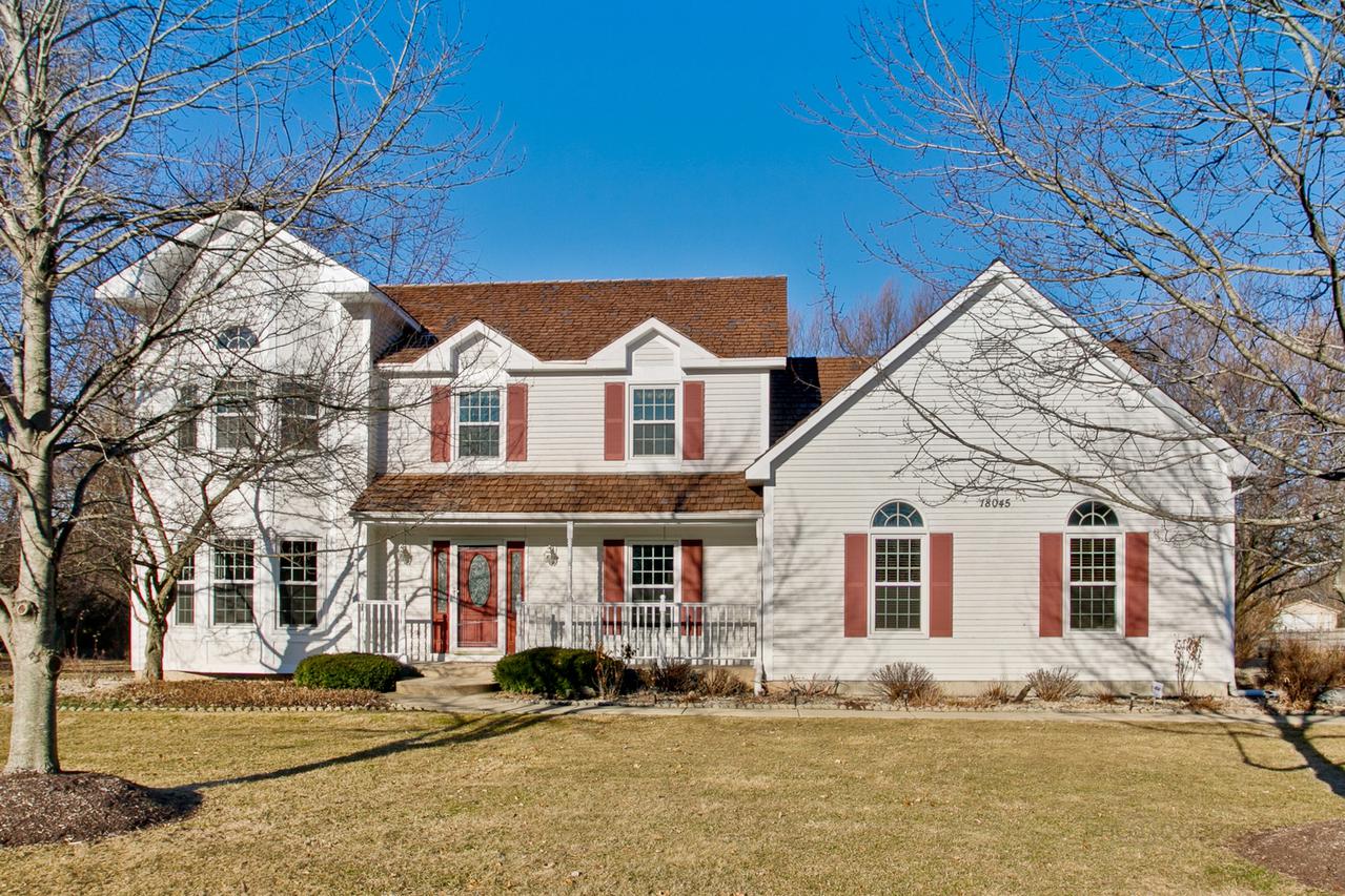 18045 W Pond Ridge Cir., Gurnee, IL 60031