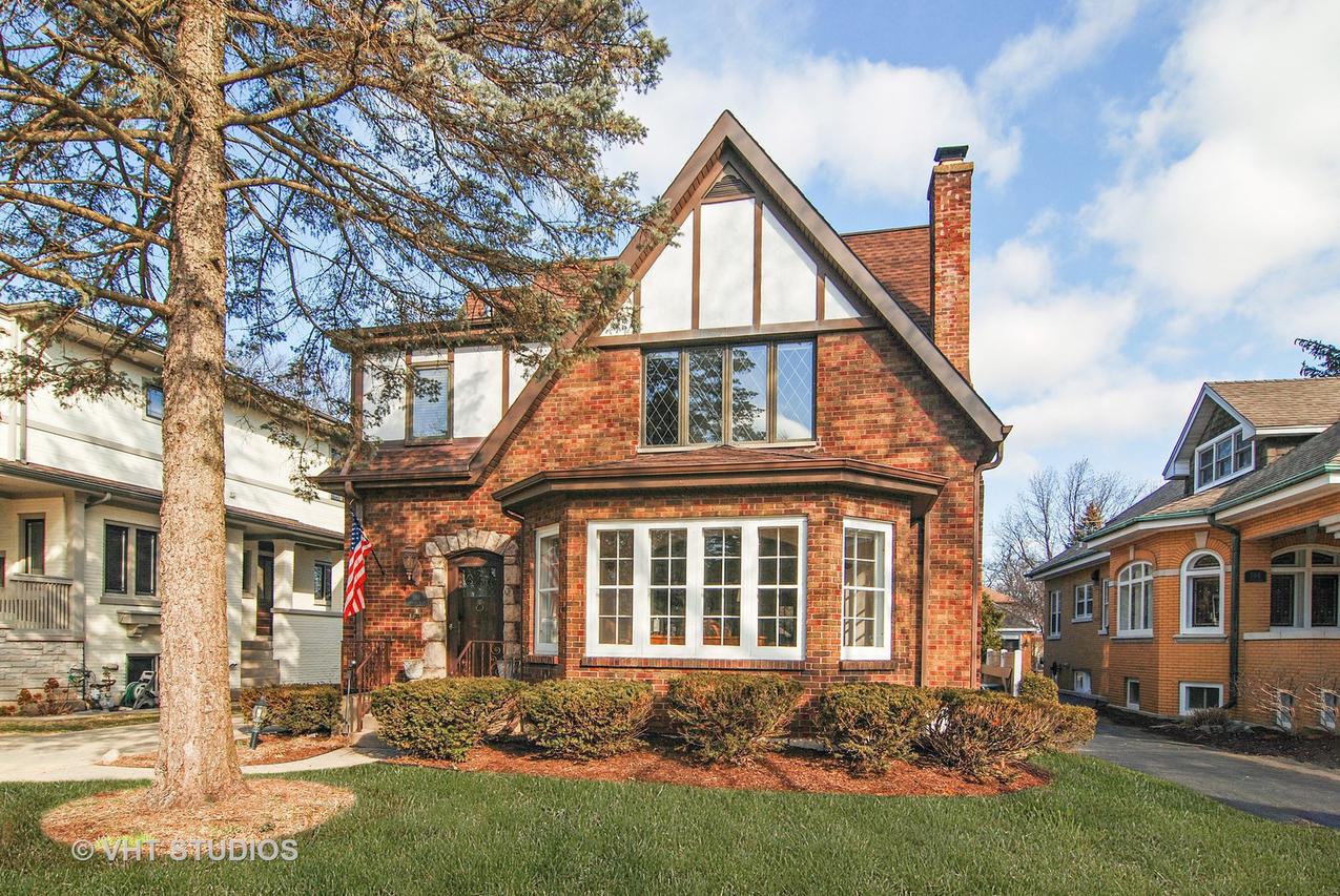 188 Olmsted Rd., Riverside, IL 60546