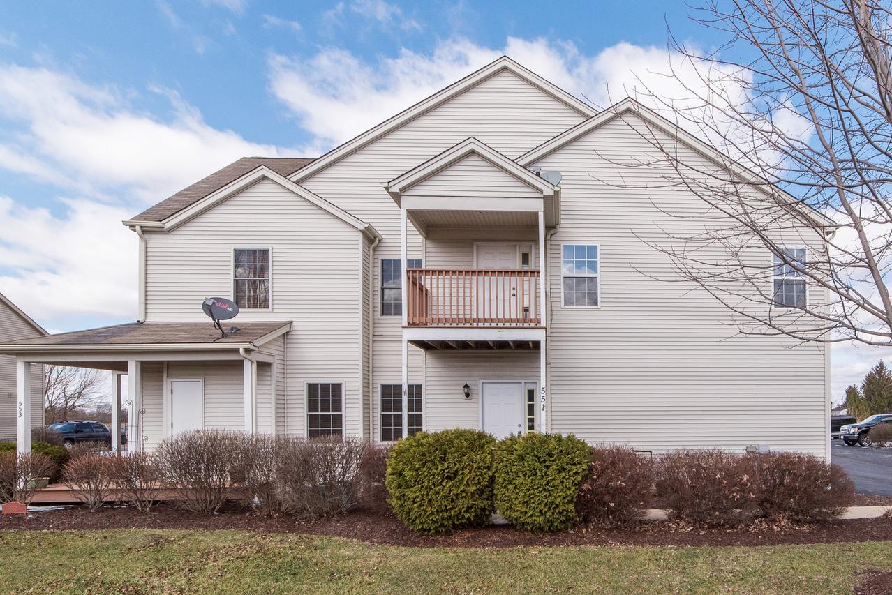 551 Stonegate Dr., Sycamore, IL 60178